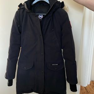 Canada Goose Trillium Parka in Navy XS